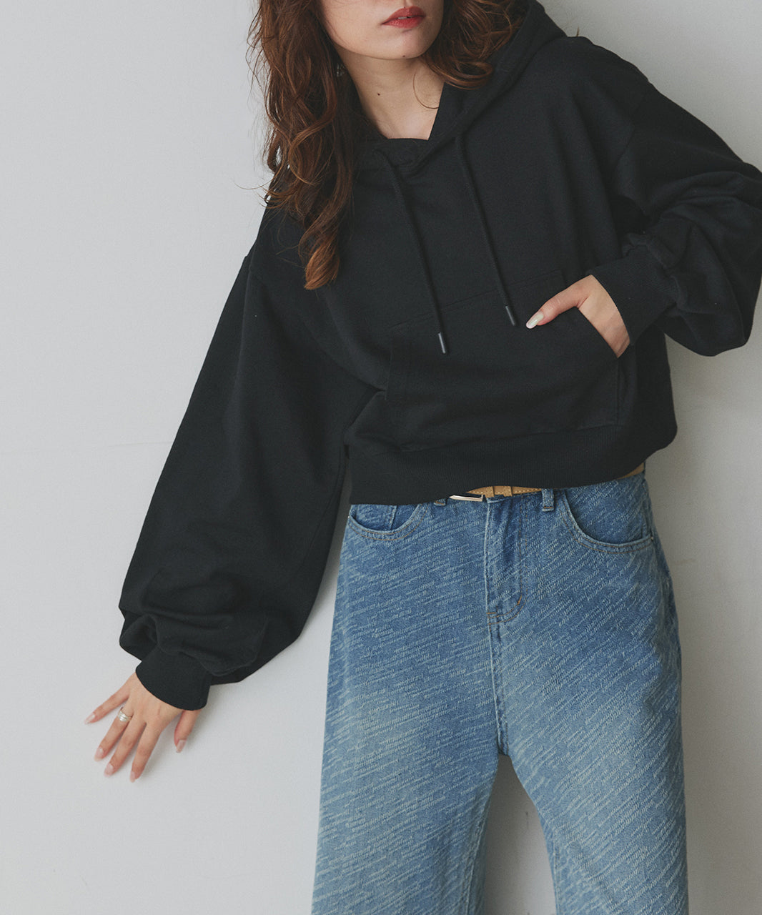 アドティエ ad thie 【2025AW新作】ショート丈スウェットフーディーパーカー （モクグレー） モクグレー