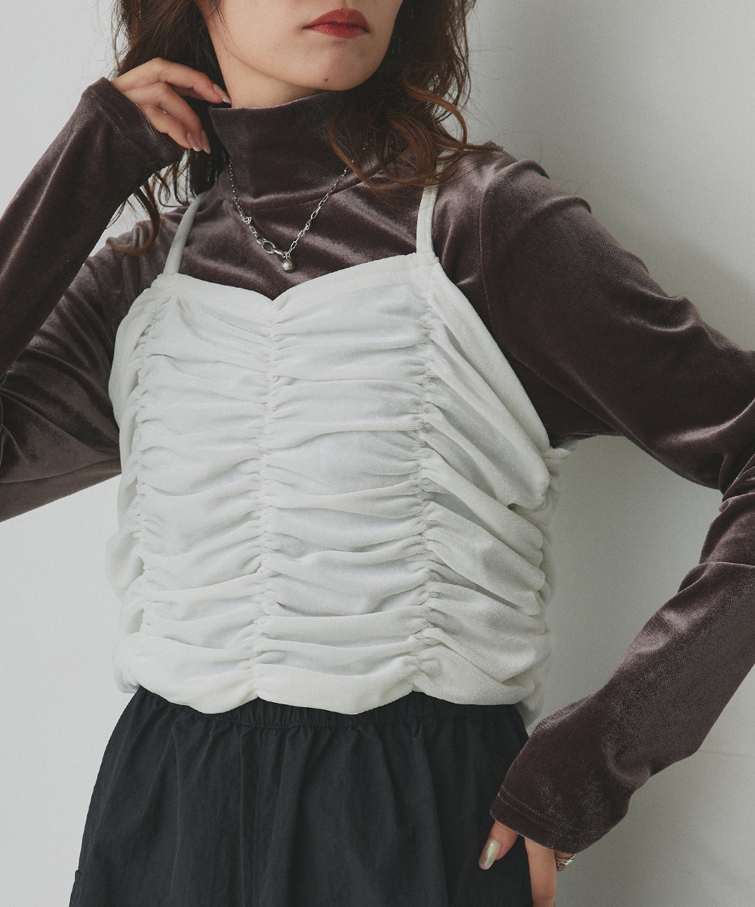 アドティエ ad thie 【2025AW新作】シャーリングベロアキャミソール （ダークブラウン） ダークブラウン