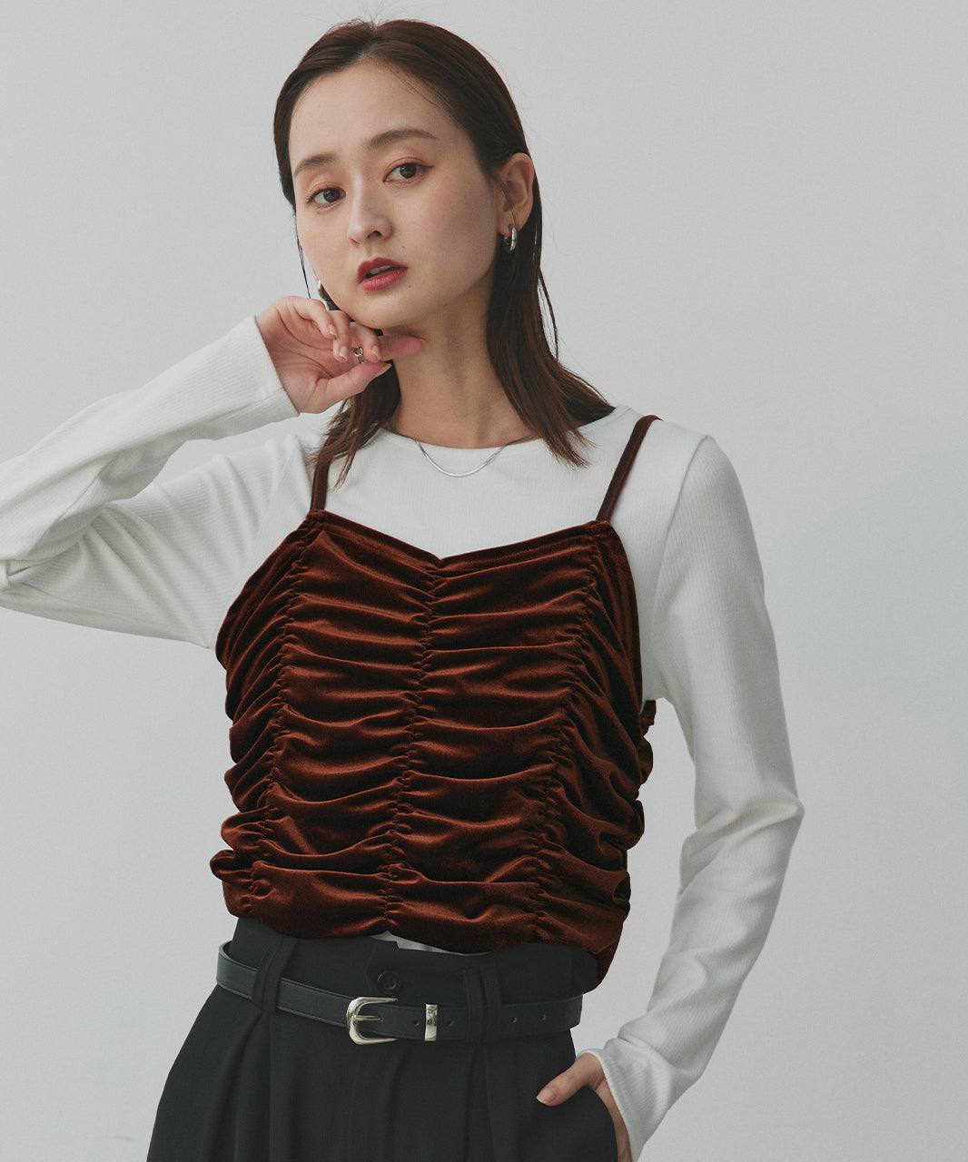 アドティエ ad thie 【2025AW新作】シャーリングベロアキャミソール （ダークブラウン） ダークブラウン