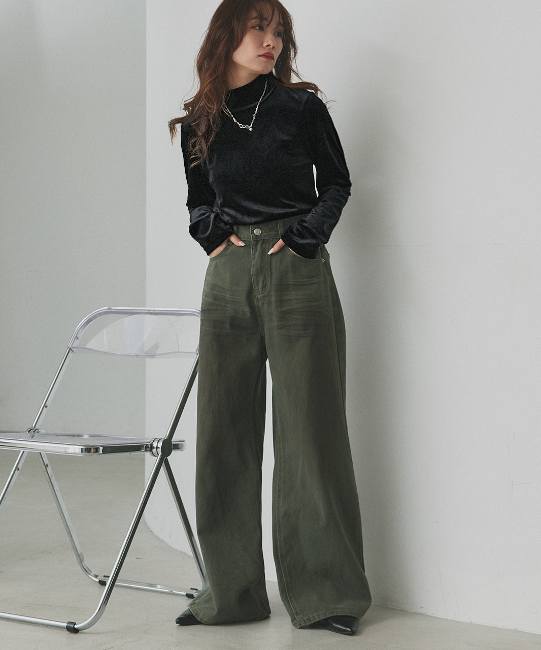 アドティエ ad thie 【2025AW新作】ベロアハイネックトップス （オフホワイト） オフホワイト