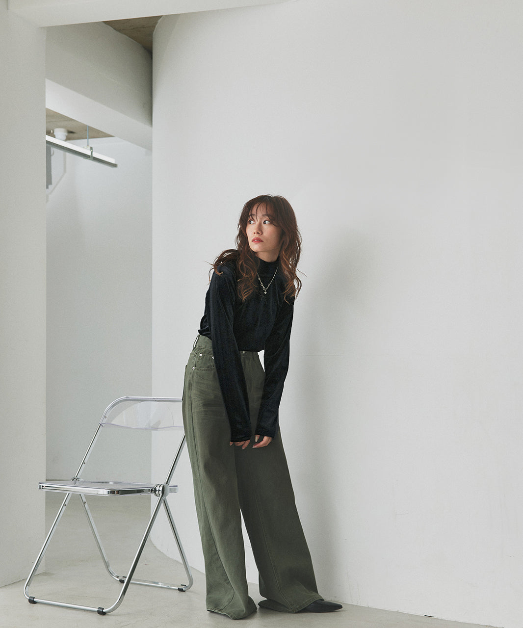 アドティエ ad thie 【2025AW新作】ベロアハイネックトップス （オフホワイト） オフホワイト