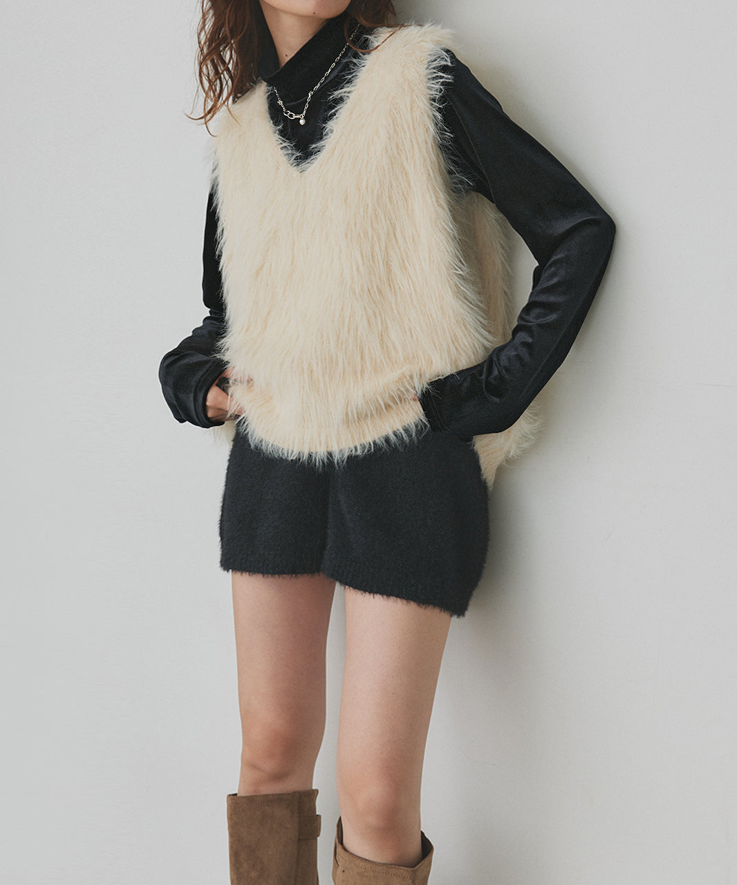 アドティエ ad thie 【2025AW新作】ベロアハイネックトップス （オフホワイト） オフホワイト