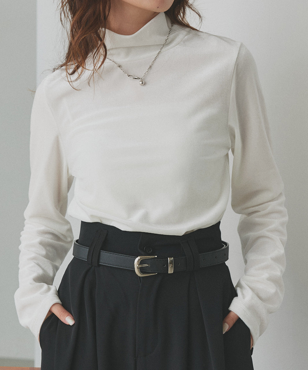 アドティエ ad thie 【2025AW新作】ベロアハイネックトップス （オフホワイト） オフホワイト