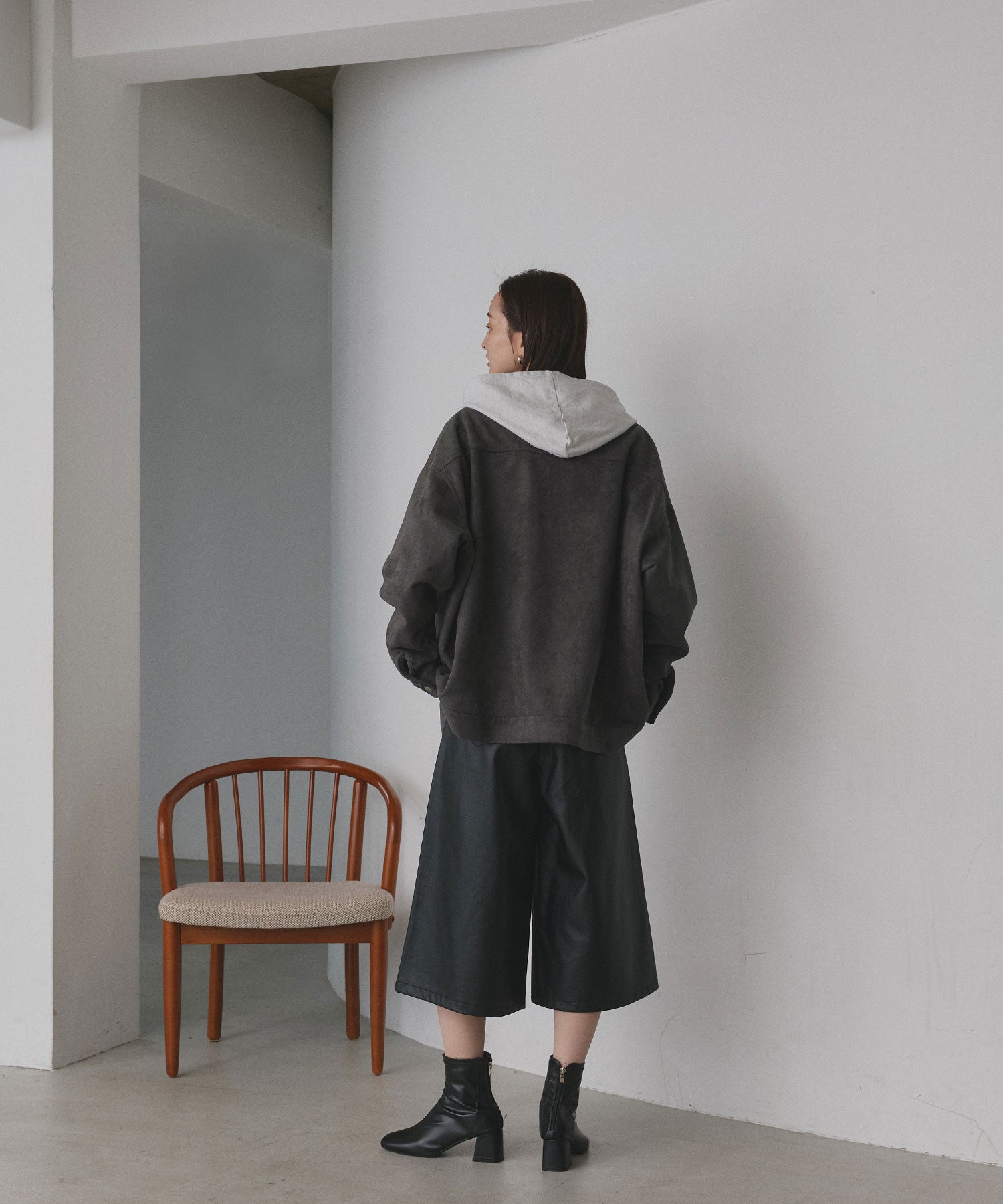 アドティエ ad thie 【2025AW新作】オーバーシルエット スエードジャケット （チャコール） チャコール