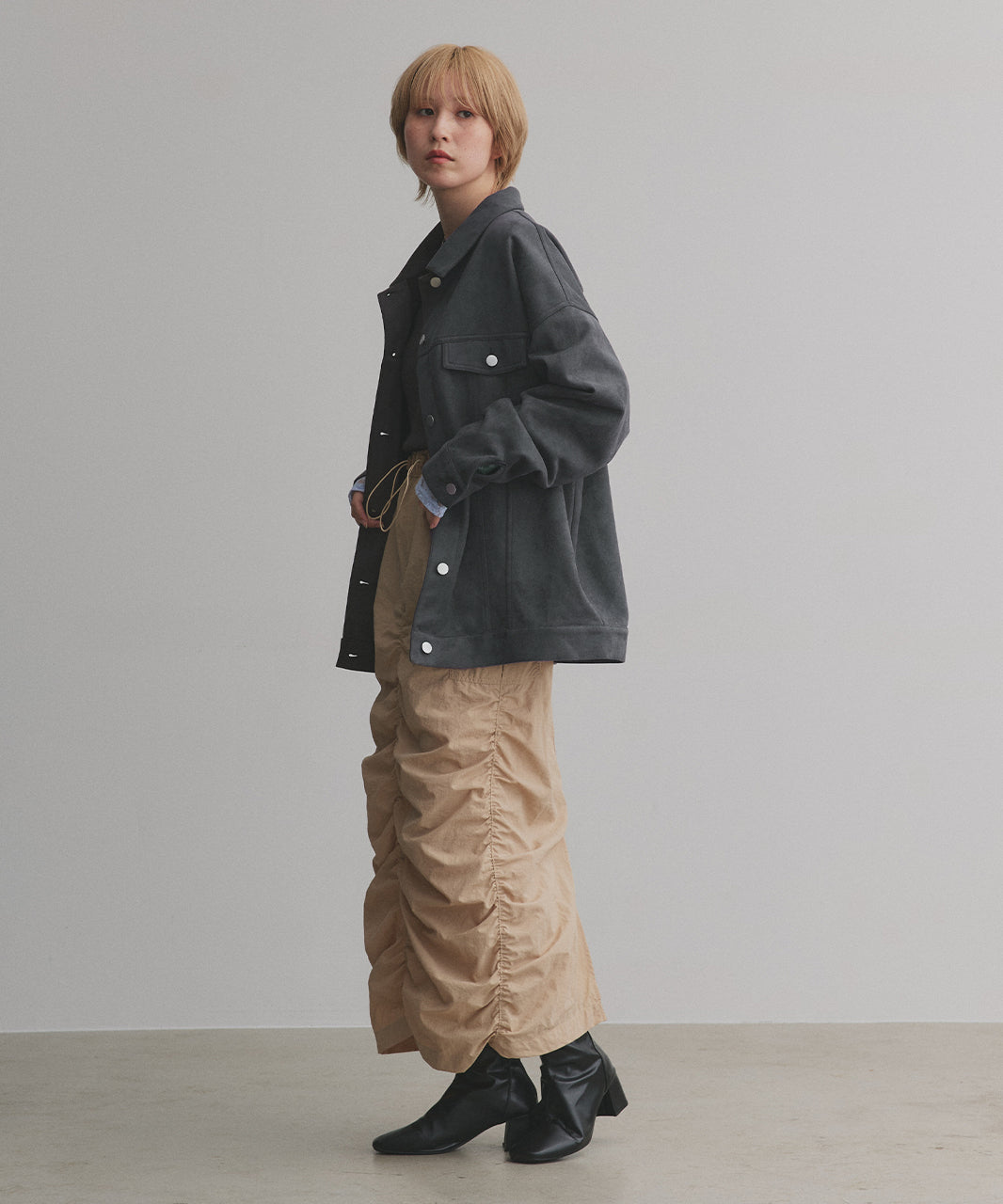 アドティエ ad thie 【2025AW新作】オーバーシルエット スエードジャケット （チャコール） チャコール