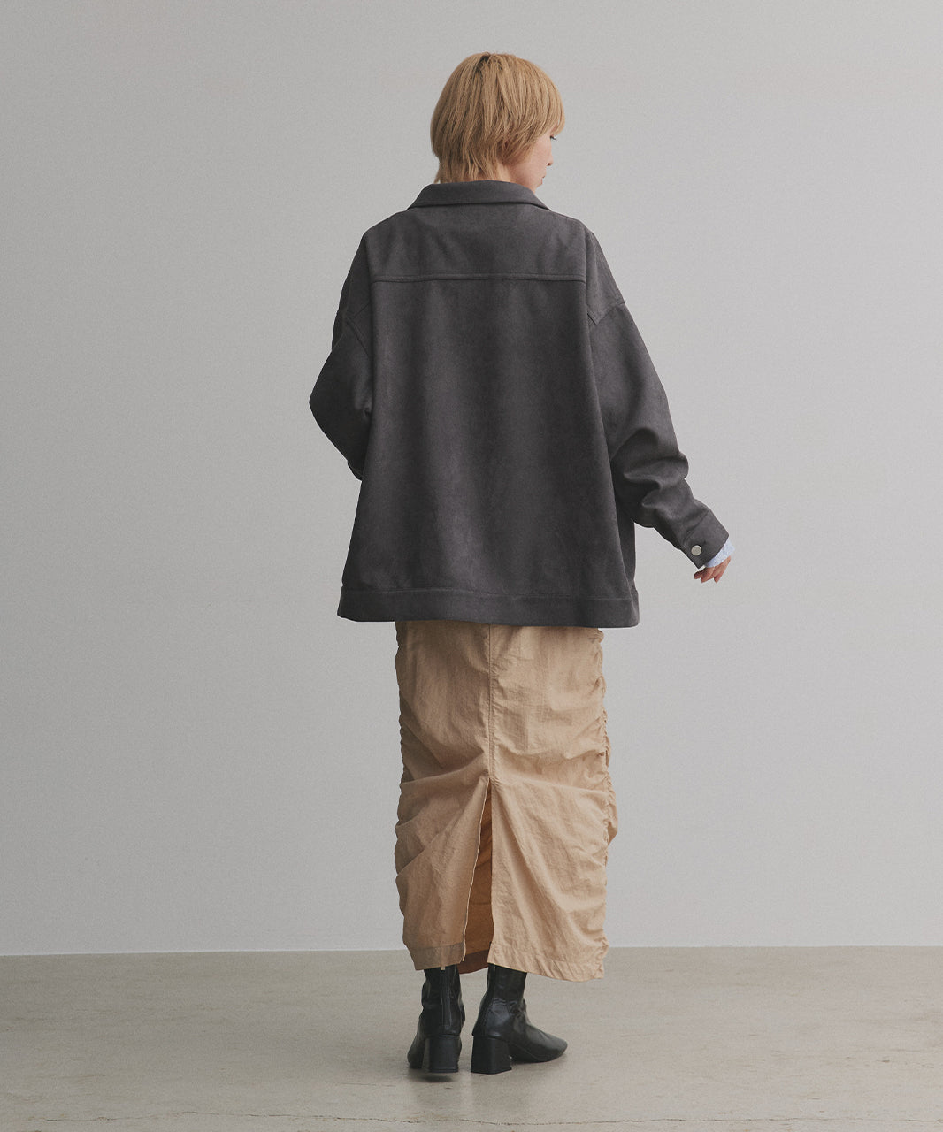 アドティエ ad thie 【2025AW新作】オーバーシルエット スエードジャケット （チャコール） チャコール