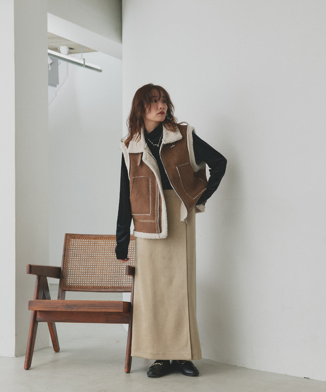 アドティエ ad thie 【2025AW新作】ムートンボアベスト （アイボリー） アイボリー