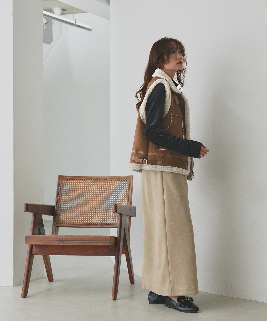 アドティエ ad thie 【2025AW新作】ムートンボアベスト （アイボリー） アイボリー