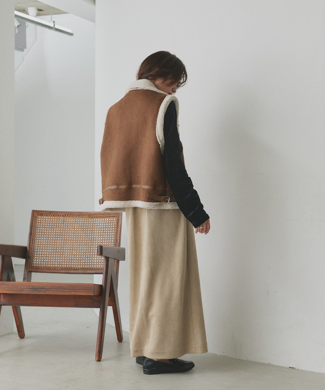 アドティエ ad thie 【2025AW新作】ムートンボアベスト （アイボリー） アイボリー