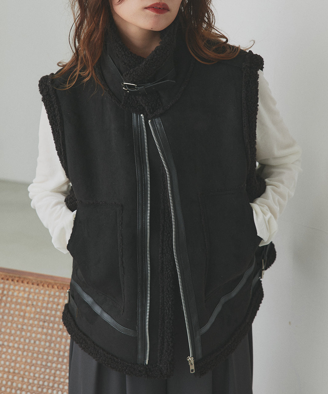 アドティエ ad thie 【2025AW新作】ムートンボアベスト （アイボリー） アイボリー