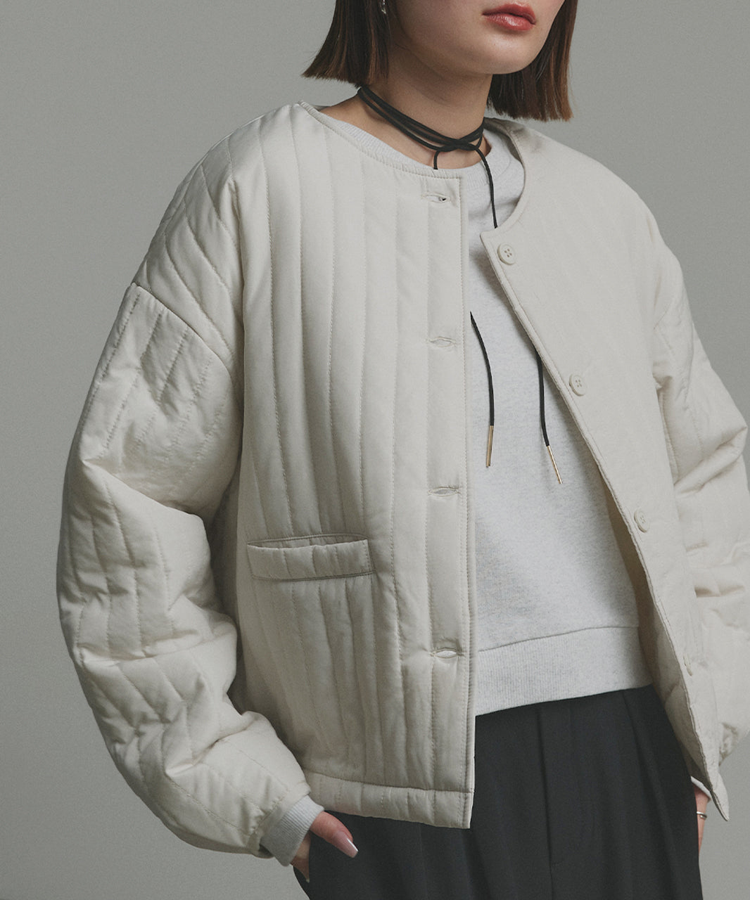 アドティエ ad thie 【2025AW新作】ストライプキルティングノーカラーブルゾン （アイボリー） アイボリー