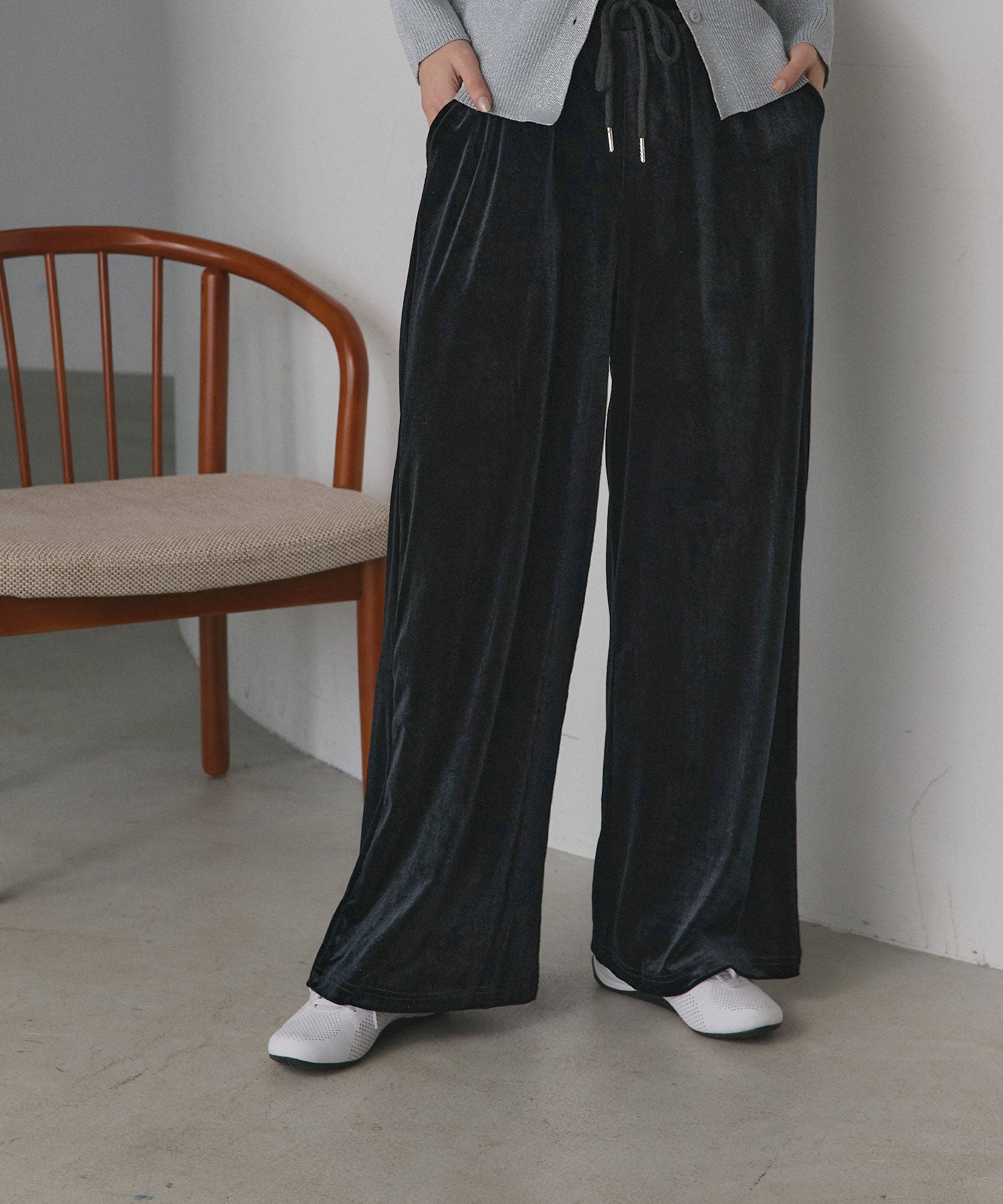 アドティエ ad thie 【2025AW新作】ベロアイージーロングパンツ （ダークブラウン） ダークブラウン