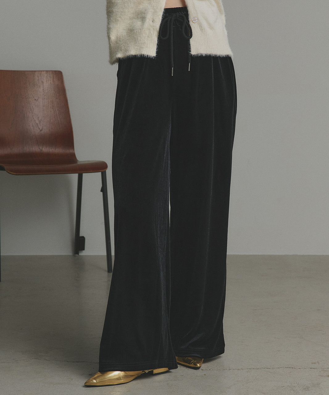 アドティエ ad thie 【2025AW新作】ベロアイージーロングパンツ （ダークブラウン） ダークブラウン