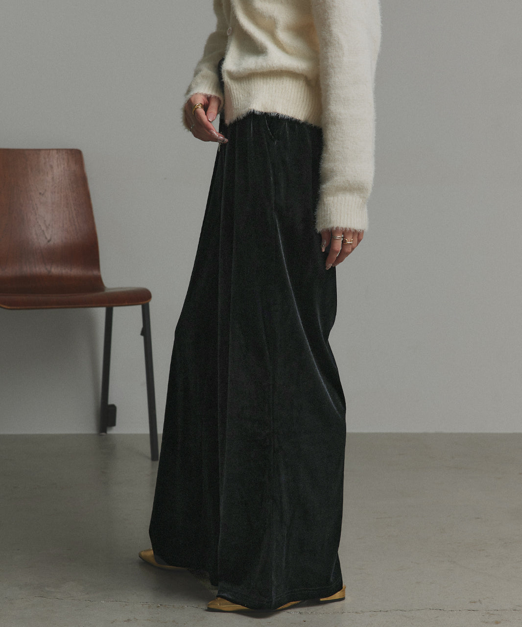 アドティエ ad thie 【2025AW新作】ベロアイージーロングパンツ （ダークブラウン） ダークブラウン