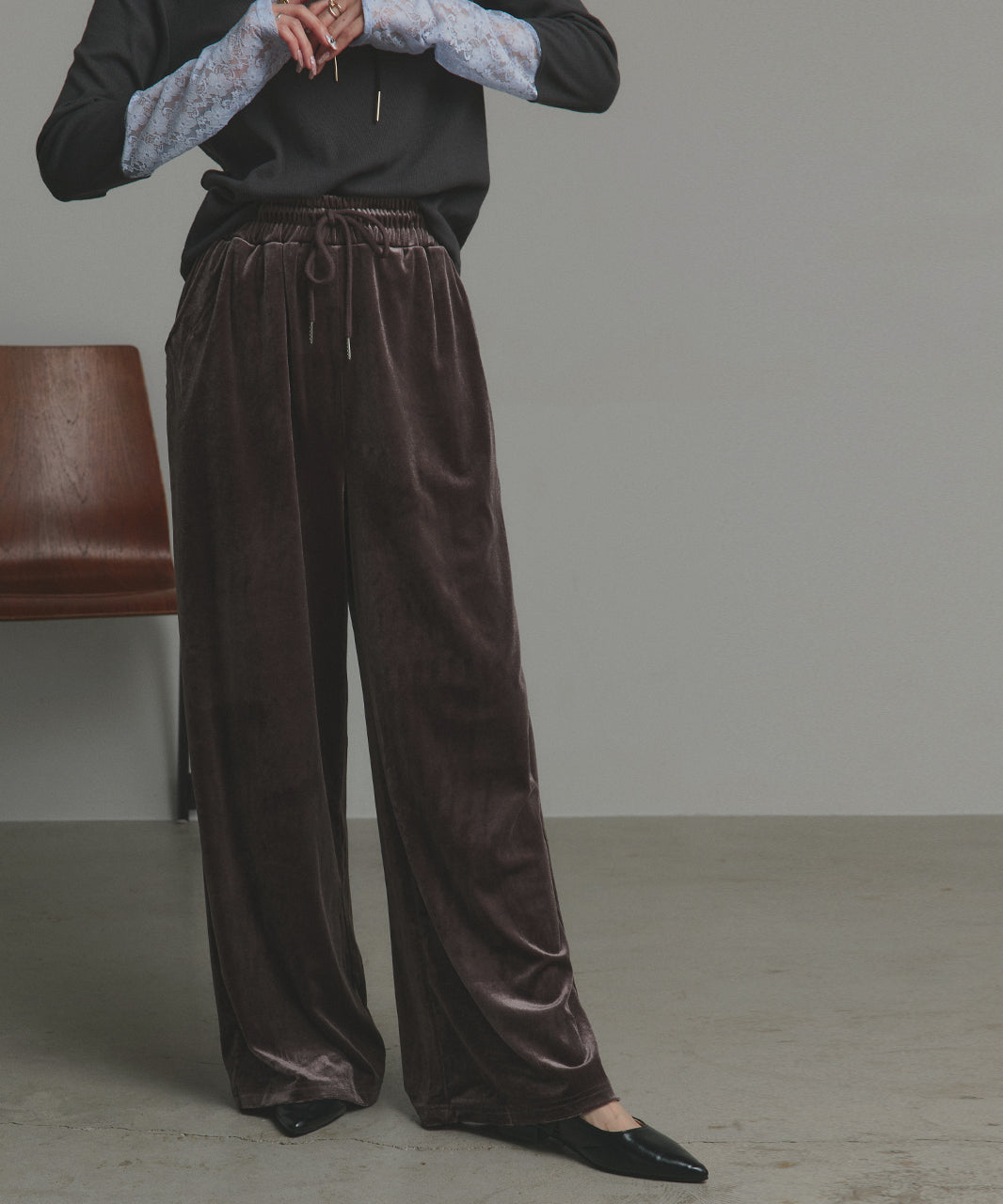 アドティエ ad thie 【2025AW新作】ベロアイージーロングパンツ （ダークブラウン） ダークブラウン