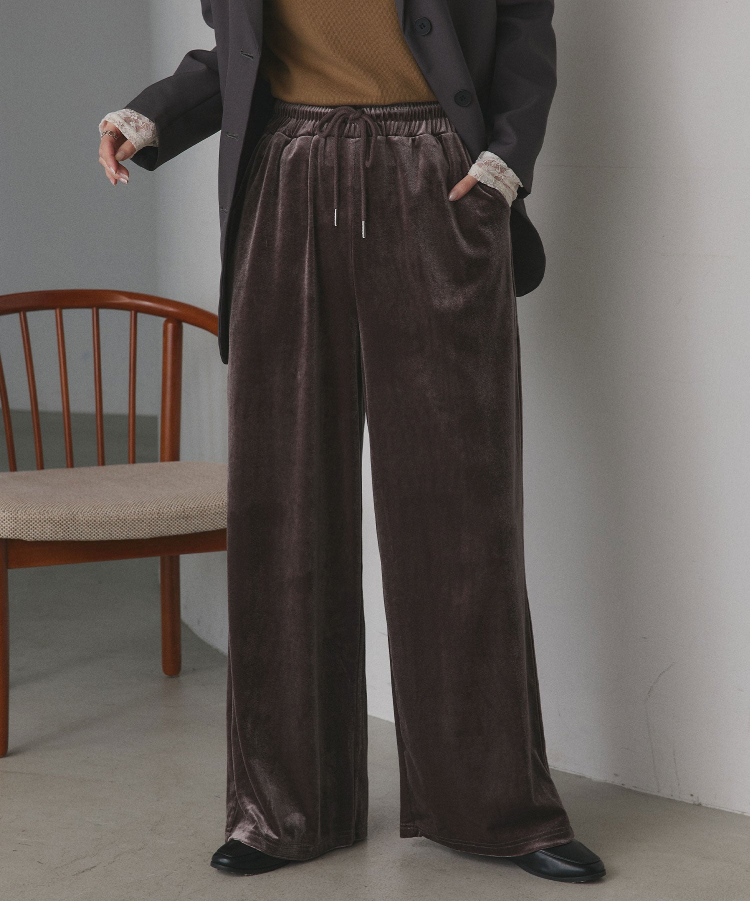 アドティエ ad thie 【2025AW新作】ベロアイージーロングパンツ （ダークブラウン） ダークブラウン
