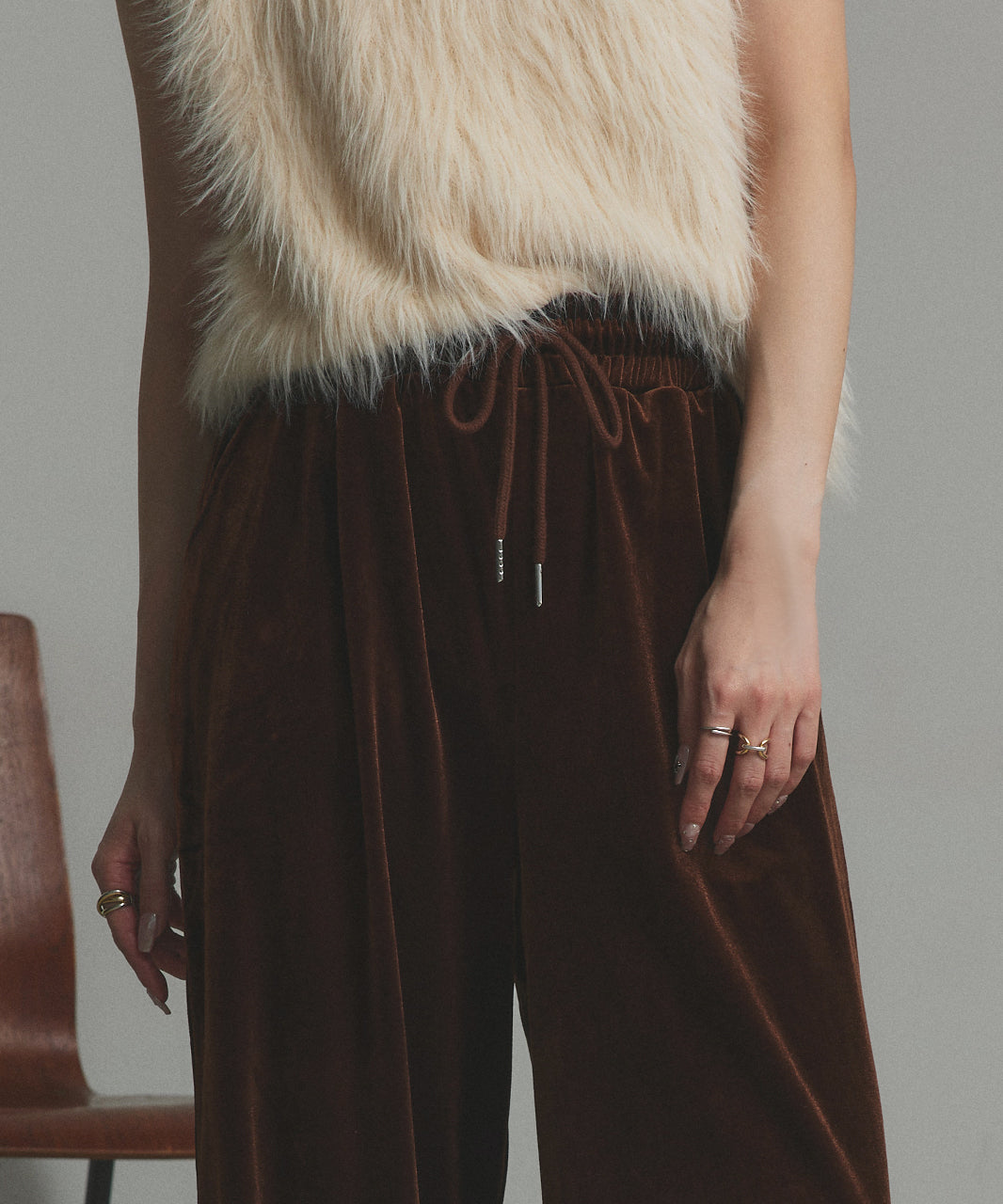 アドティエ ad thie 【2025AW新作】ベロアイージーロングパンツ （ダークブラウン） ダークブラウン