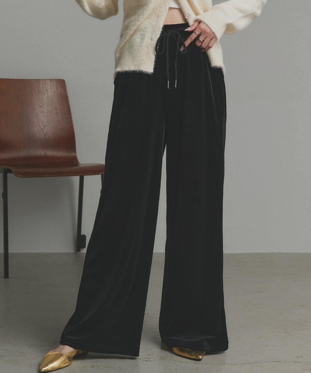 アドティエ ad thie 【2025AW新作】ベロアイージーロングパンツ （ブラック） ブラック