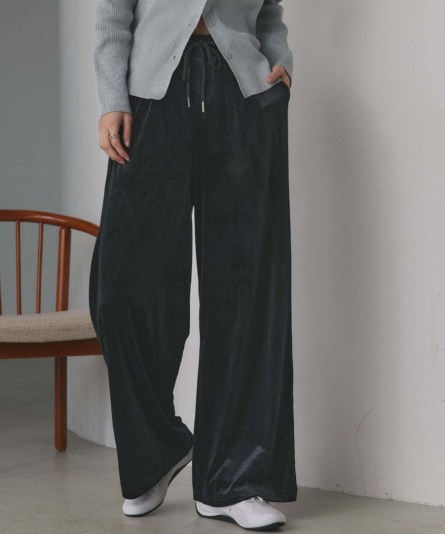 アドティエ ad thie 【2025AW新作】ベロアイージーロングパンツ （ブラック） ブラック