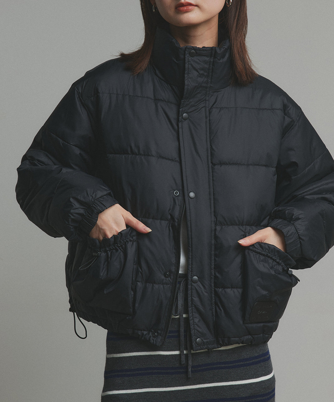アドティエ ad thie 【2025AW新作】レザーパッチ中綿ダウンブルゾン （ブラック） ブラック