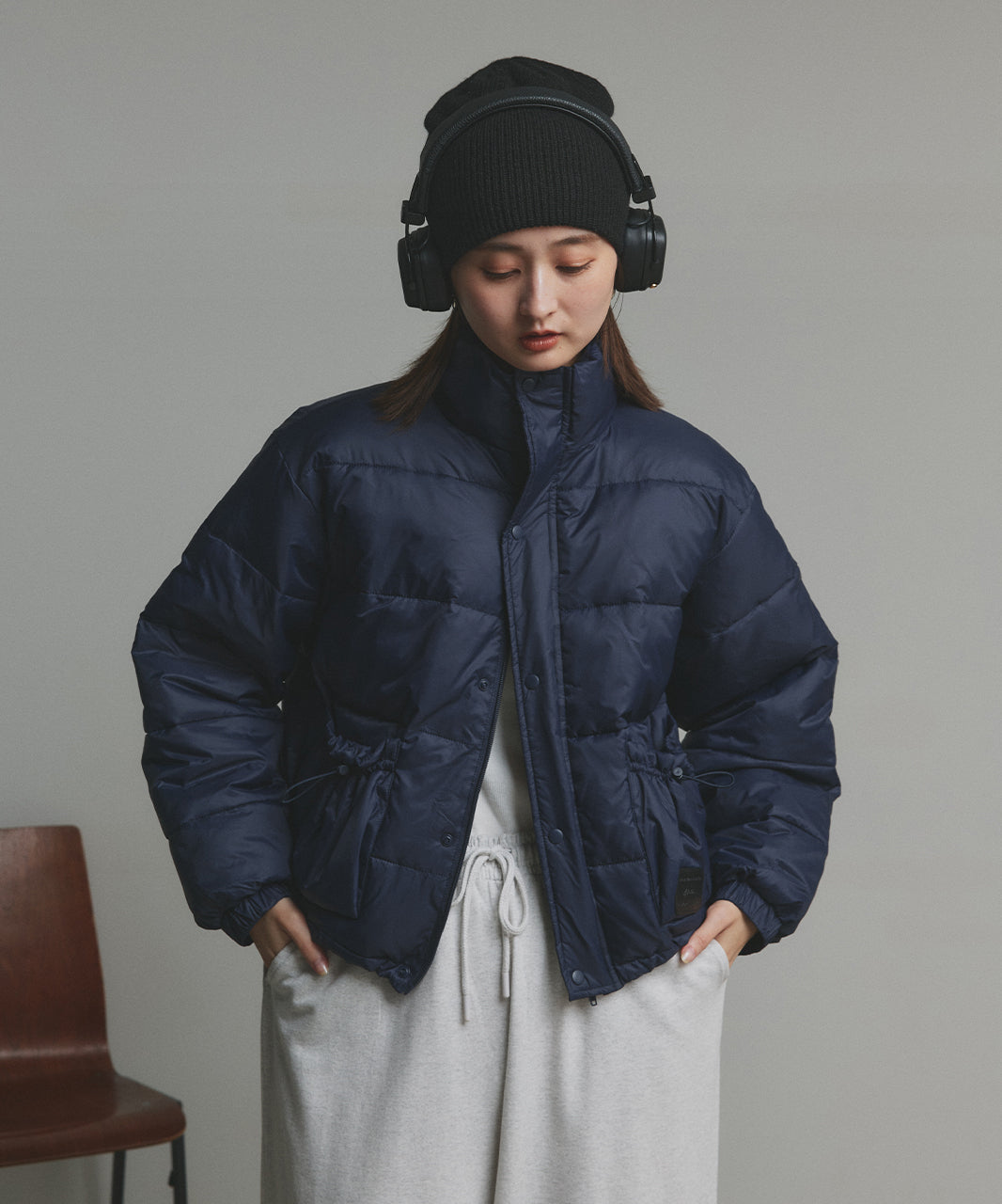 アドティエ ad thie 【2025AW新作】レザーパッチ中綿ダウンブルゾン （ブラック） ブラック