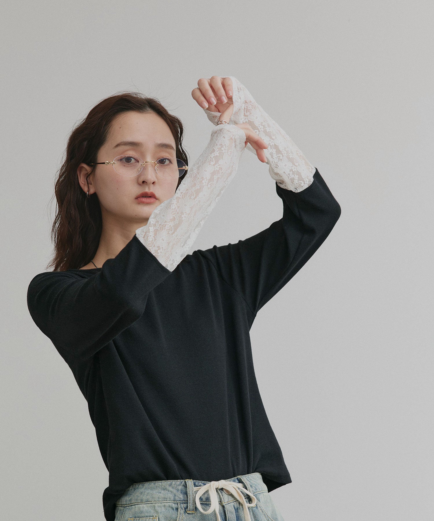アドティエ ad thie 【2025AW新作】袖切替ラメシアー レースアソートトップス （ブラック×オフホワイトレース） ブラック×オフホワイトレース