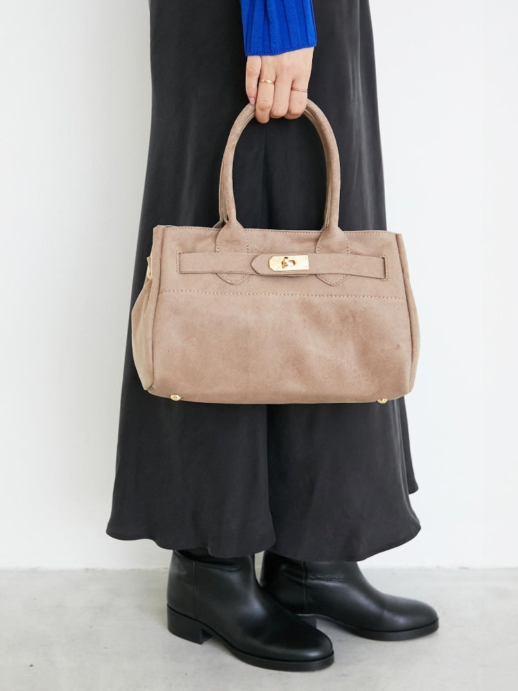 ルクールブラン le.coeur blanc スエードスクエアトート （ブラウン） ブラウン