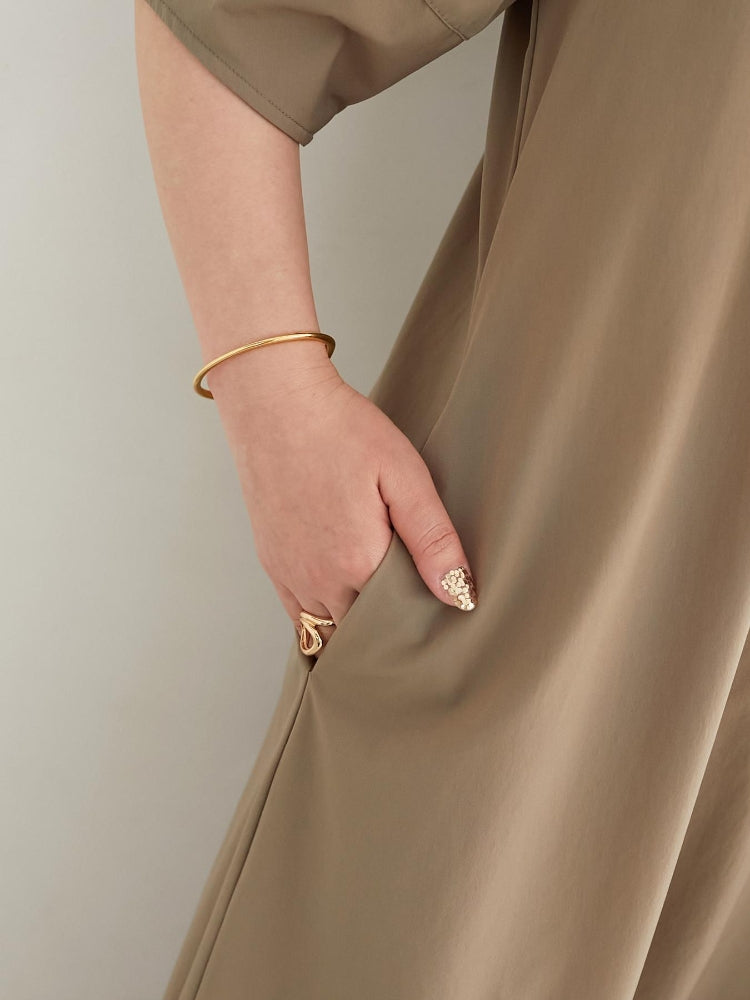 ルクールブラン le.coeur blanc ナイロンストレッチ2WAYワンピース （カーキ） カーキ