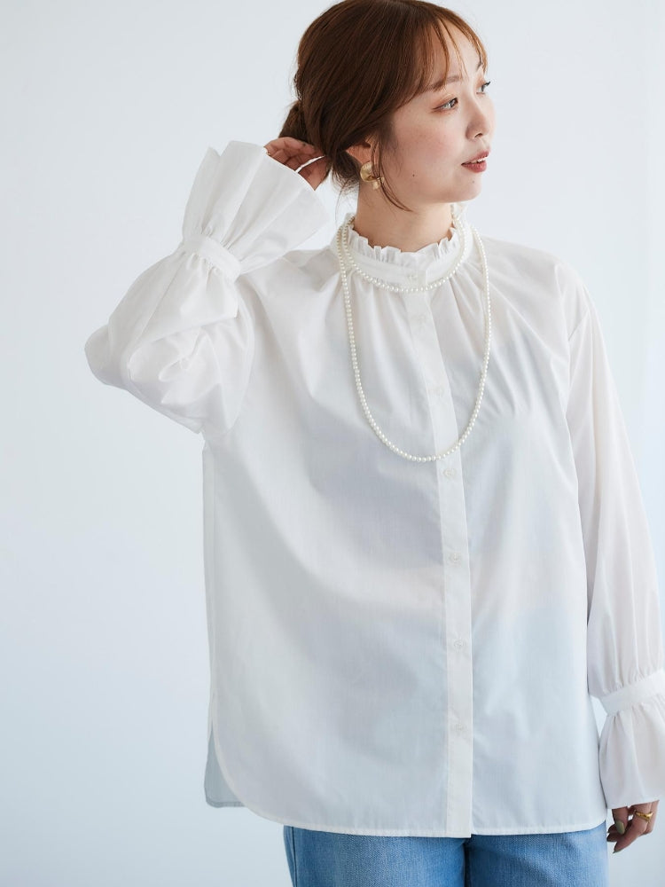 le.coeur blanc フリルネック前釦ブラウス