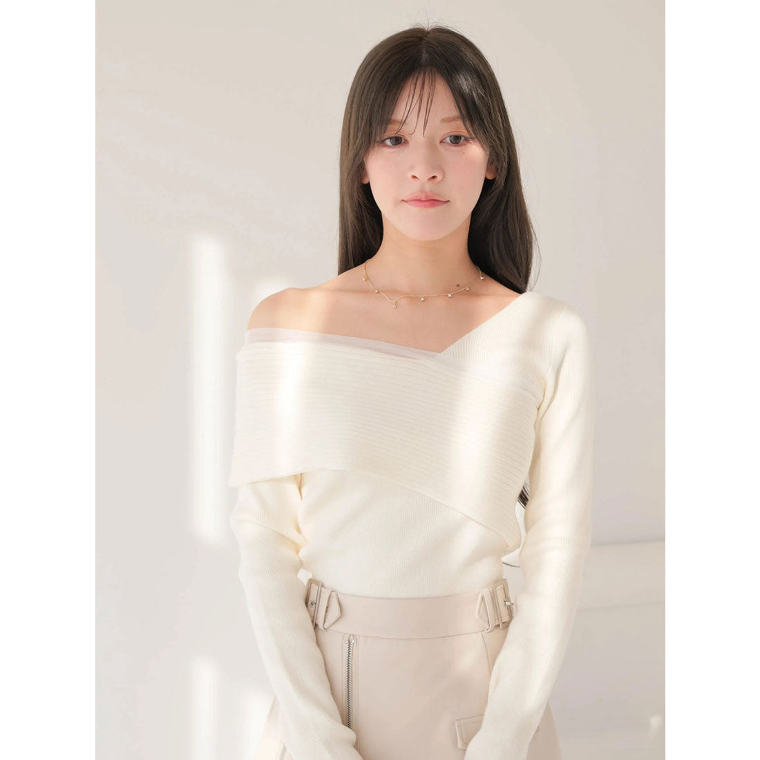 LIP SERVICE LIP SERVICE Sheer Line Asymmetric Shoulder Knit