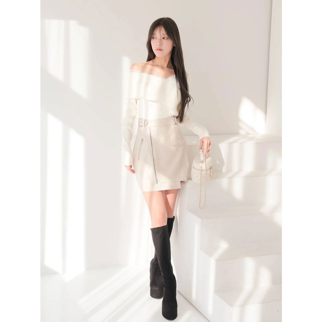 LIP SERVICE LIP SERVICE Sheer Line Asymmetric Shoulder Knit