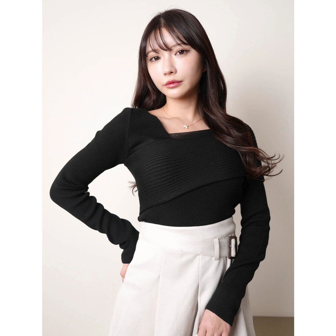 LIP SERVICE LIP SERVICE Sheer Line Asymmetric Shoulder Knit