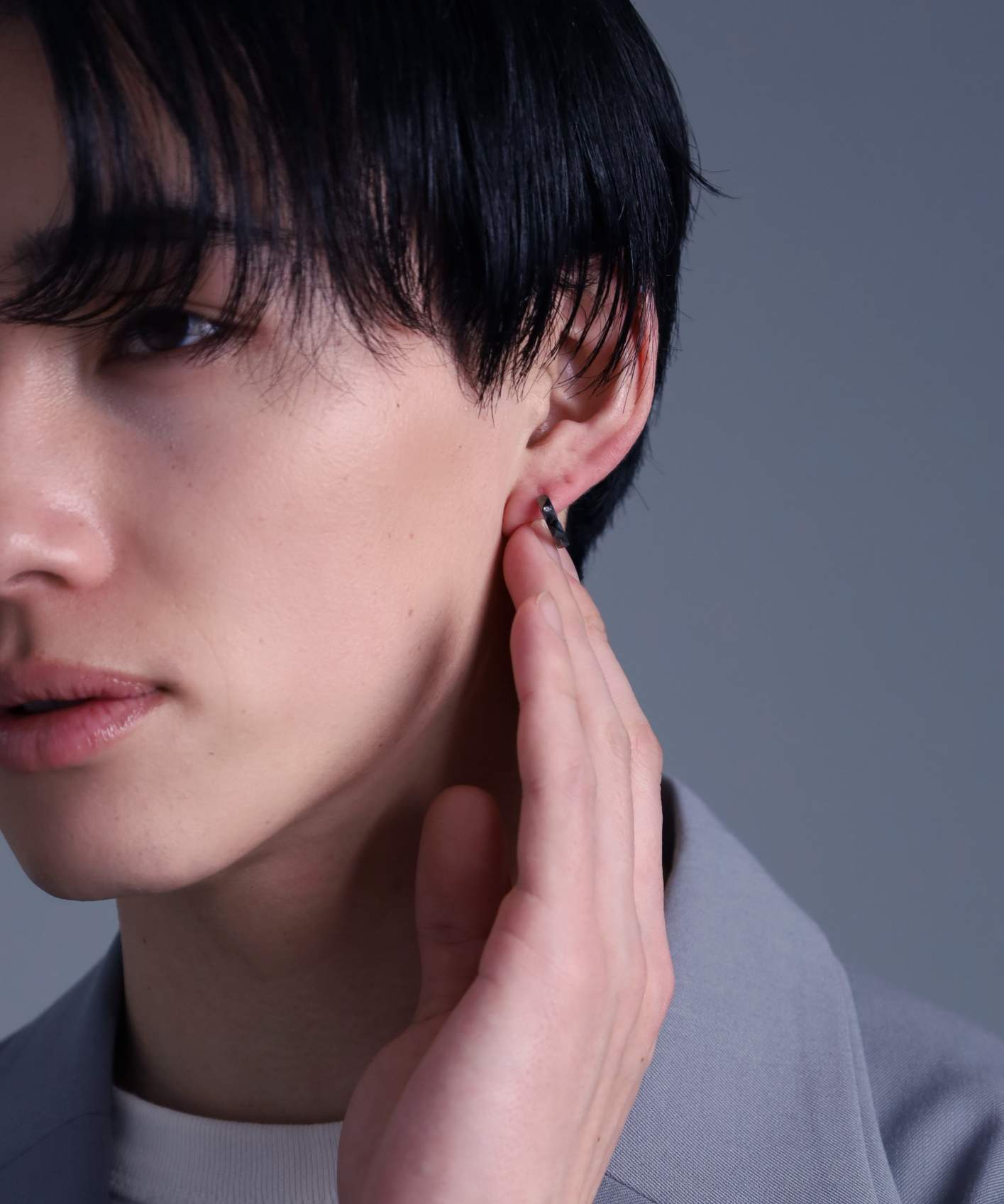 ライオンハート LION HEART 【限定展開】LH-1 カッティングフープピアス/ダイヤモンド/サージカルステンレス316L（金属アレルギー対応） （ライトブラック） ライトブラック