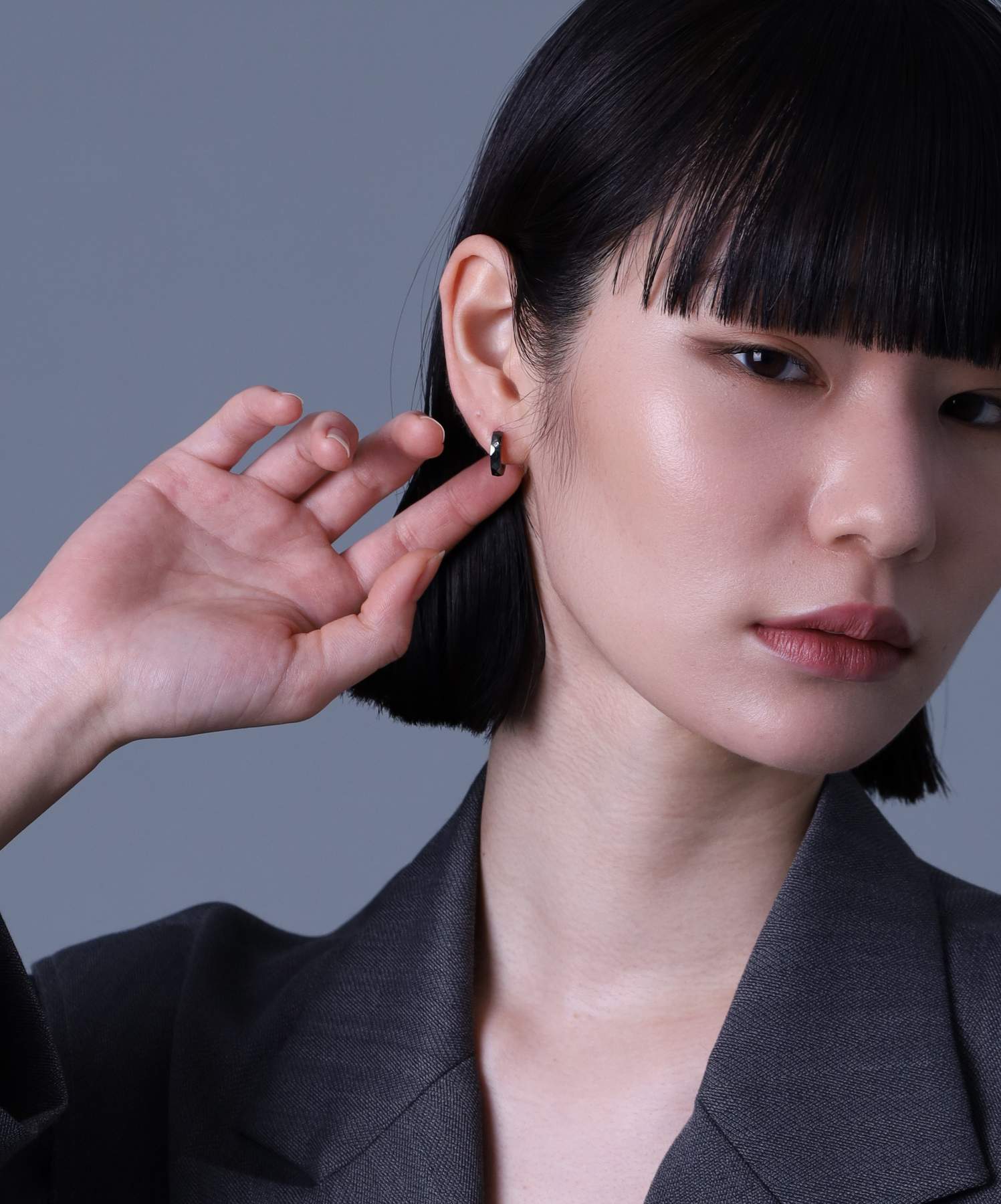 ライオンハート LION HEART 【限定展開】LH-1 カッティングフープピアス/ダイヤモンド/サージカルステンレス316L（金属アレルギー対応） （ライトブラック） ライトブラック