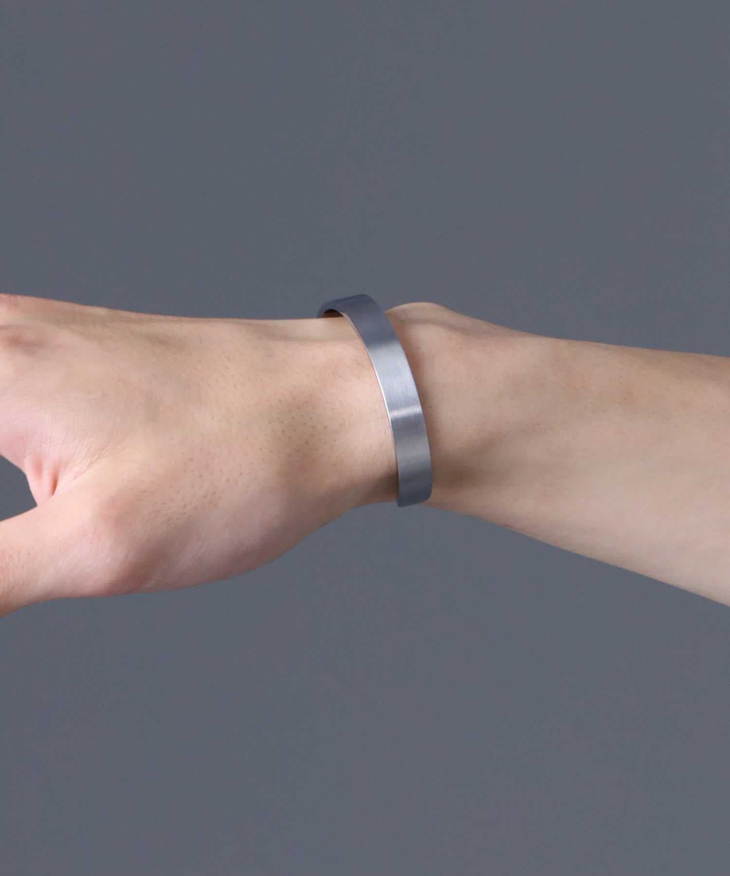 ライオンハート LION HEART 【限定展開】LH-1 ワイドストレートバングル/サージカルステンレス316L（金属アレルギー対応） （シルバー） シルバー