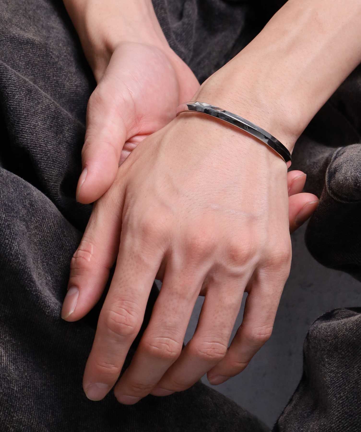 ライオンハート LION HEART 【限定展開】“LH-1”ケンワンバングル/サージカルステンレス（金属アレルギー対応） （シルバー） シルバー