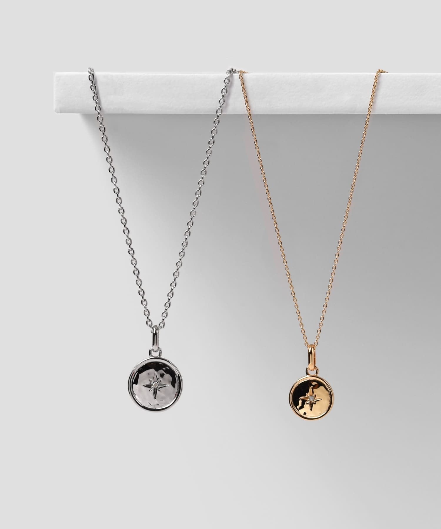 ライオンハート LION HEART 【限定展開】“LH-1”ツチメコインペアネックレス/ダイヤモンド/サージカルステンレス（金属アレルギー対応） （シルバー&ピンク） シルバー