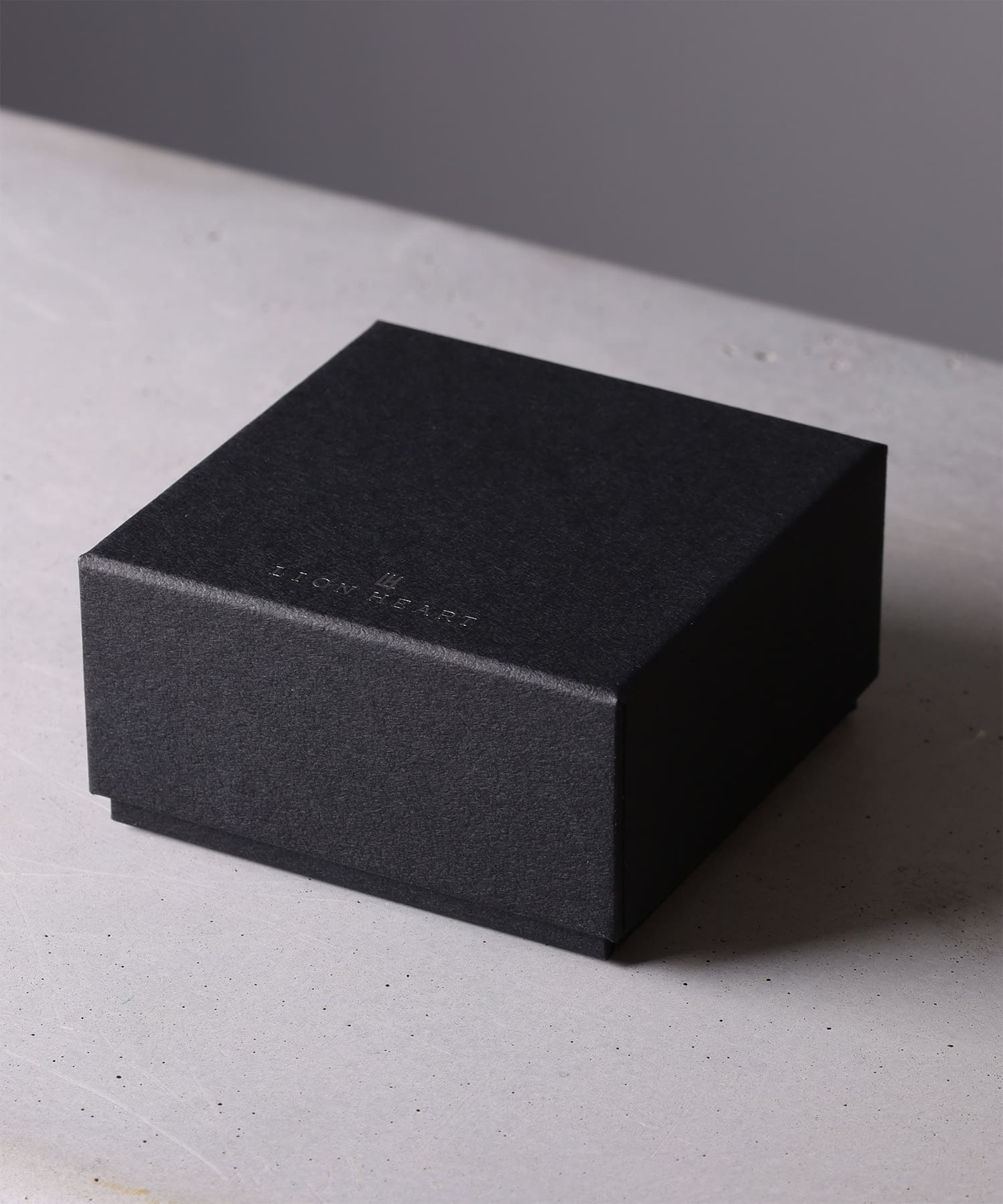 ライオンハート LION HEART 【限定展開】“THE EDGE”シグネチャーカッティングダブルリングペアネックレス/スペシャルパッケージ/サージカルステンレス（金属アレルギー対応） （シルバー） シルバー