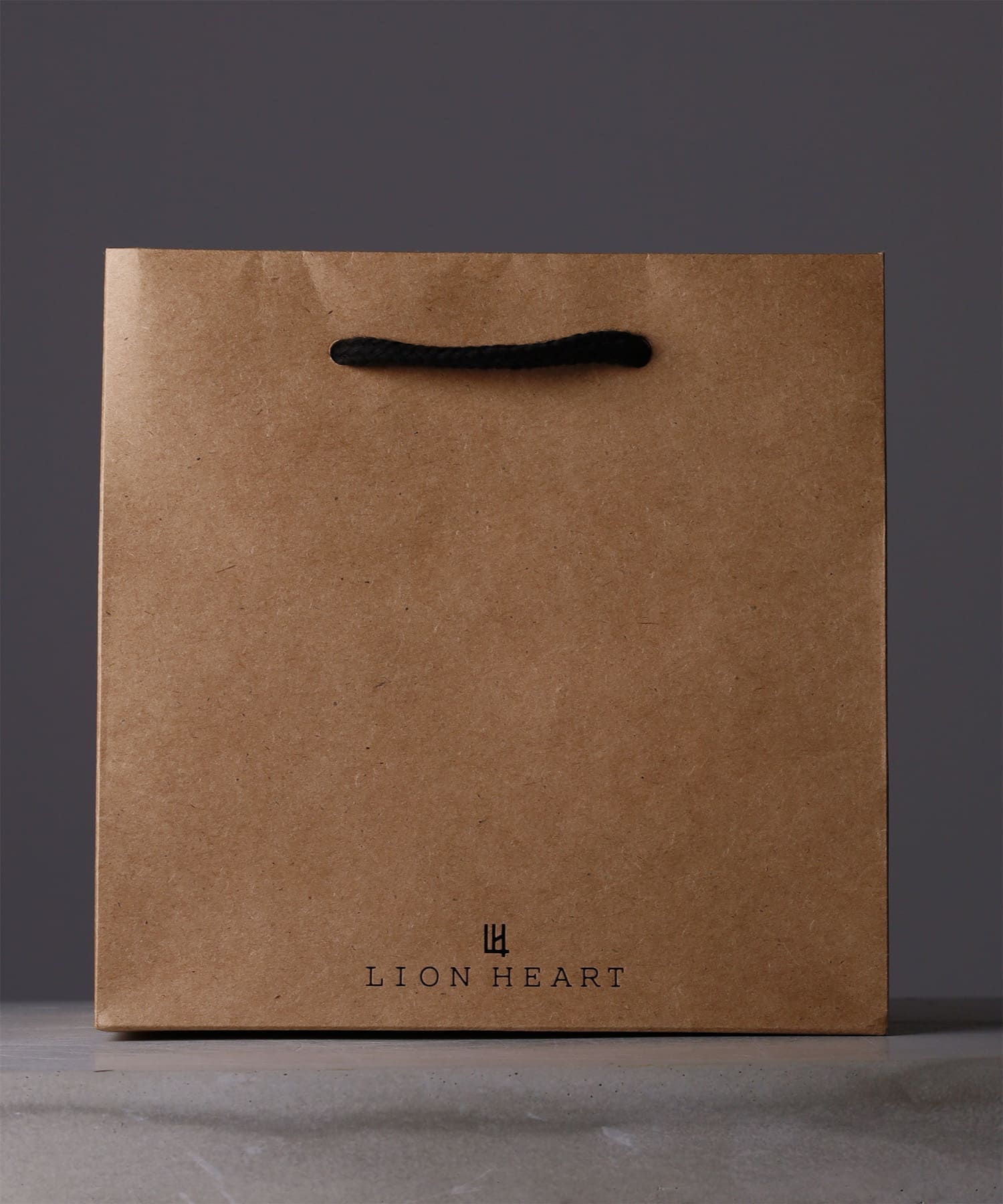 ライオンハート LION HEART 【限定展開】“THE EDGE”シグネチャーカッティングダブルリングペアネックレス/スペシャルパッケージ/サージカルステンレス（金属アレルギー対応） （シルバー） シルバー