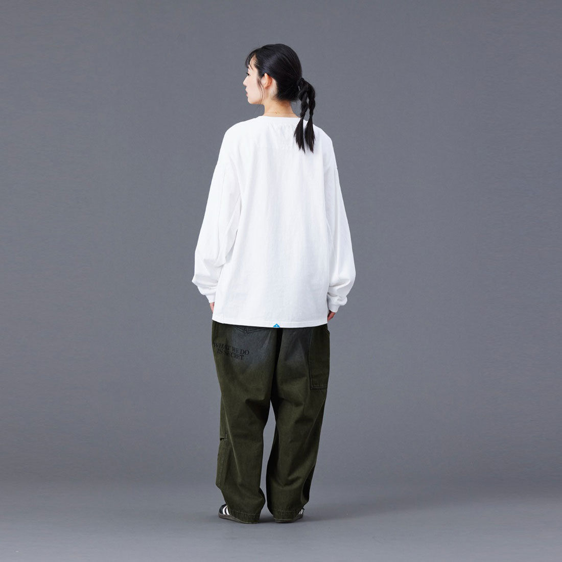 リベレイダース Liberaiders ハンドライティング プリント チノ サルエルパンツ（HANDWRITING PRINT CHINO SARROUEL PANTS） （GREEN） GREEN