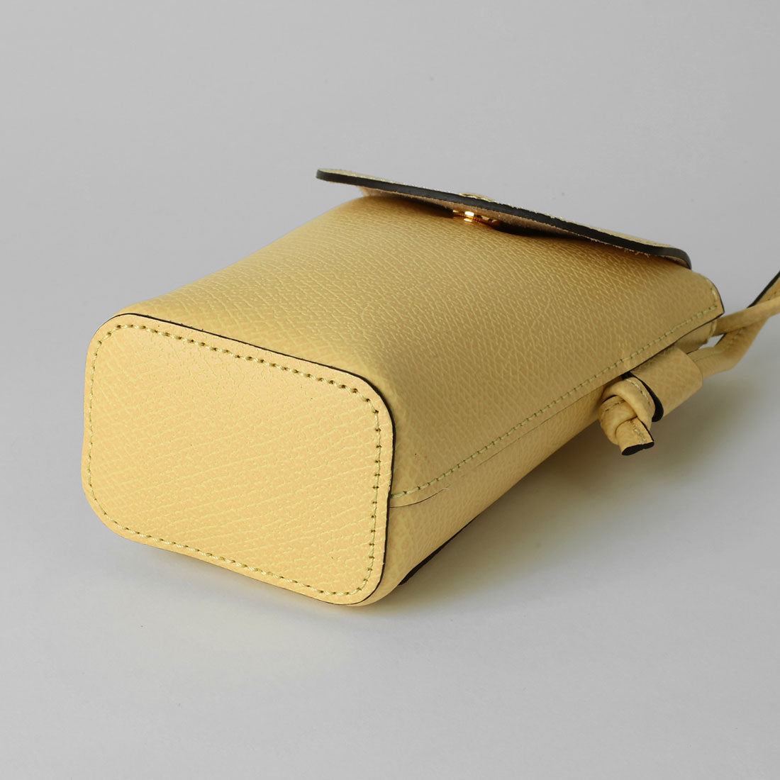 ロンシャン LONGCHAMP ショルダーバッグ エピュレ ショルダーポーチ 34193 HYZ M12 YELLOW CHICK （イエローチック） イエローチック