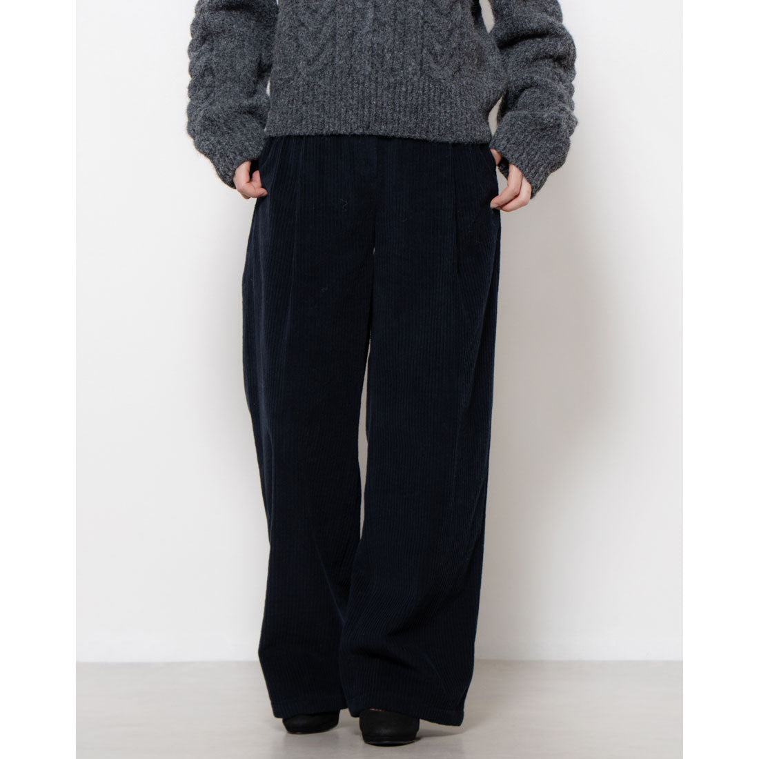 ルエブル LOEUVRE Corduroy Tuck Pants - 01