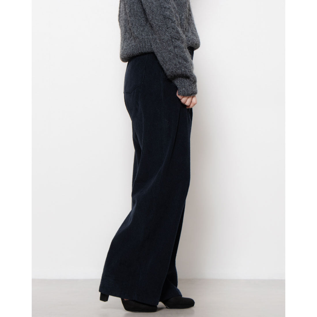 ルエブル LOEUVRE Corduroy Tuck Pants - 01