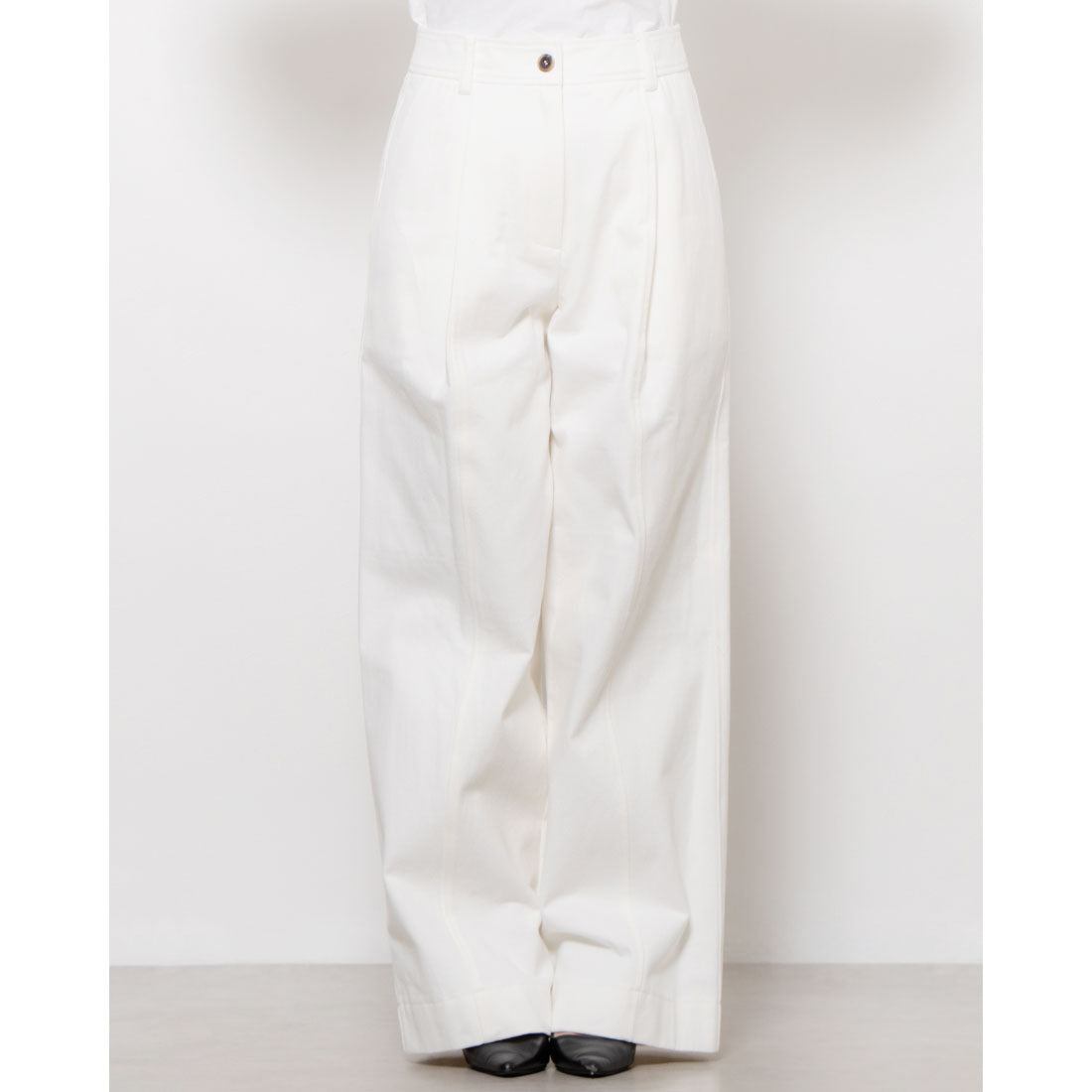 ルエブル LOEUVRE One-Tucked Cotton Wide Pants - 01