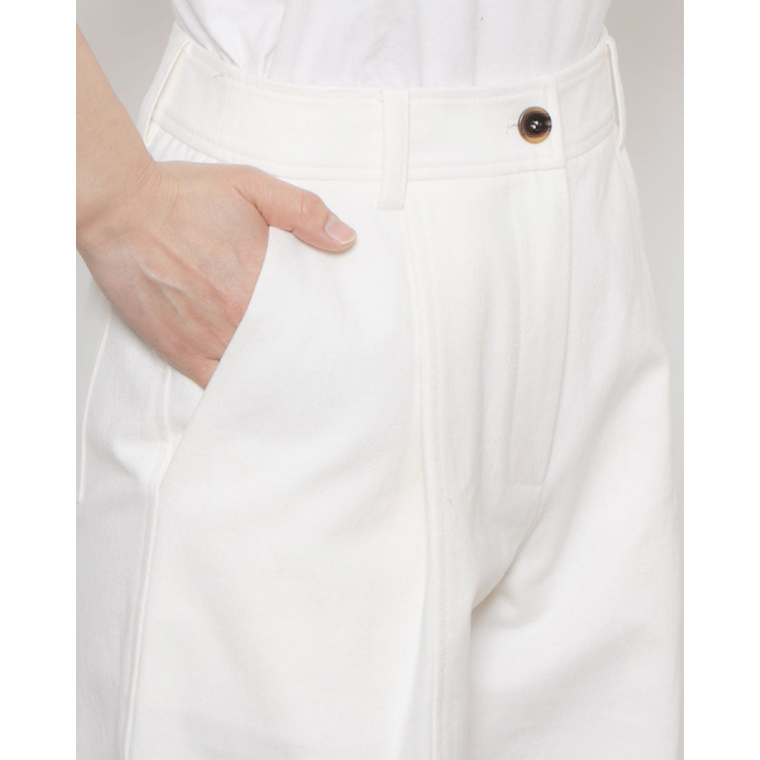 ルエブル LOEUVRE One-Tucked Cotton Wide Pants - 01