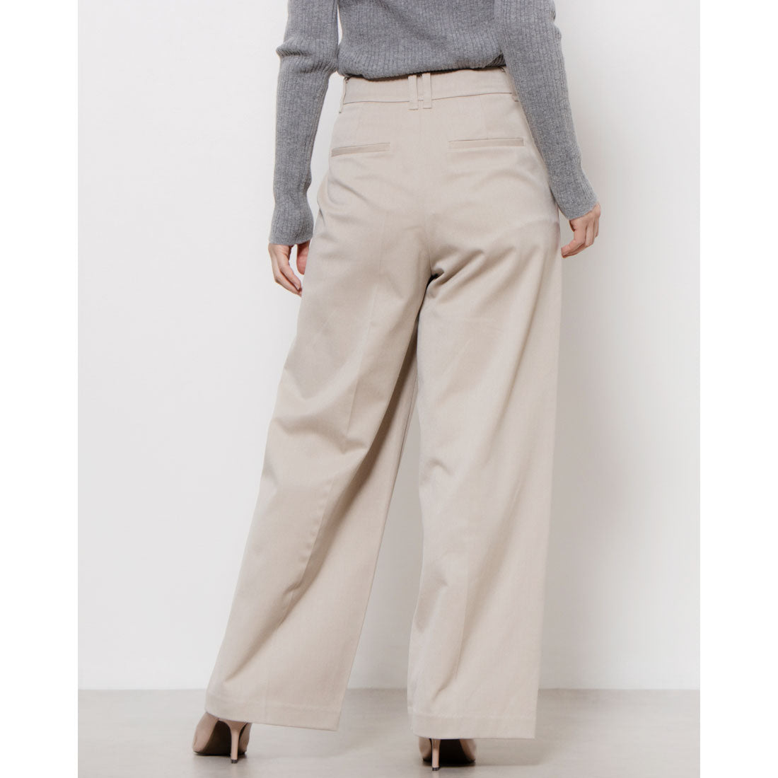 ルエブル LOEUVRE Wool blended one-tuck pants - 01