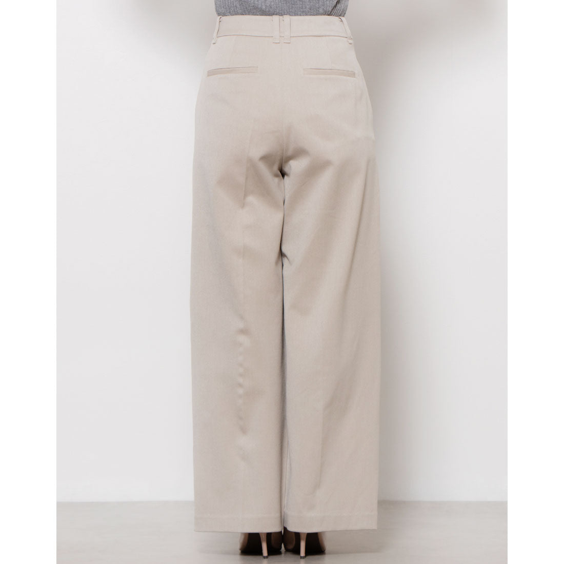 ルエブル LOEUVRE Wool blended one-tuck pants - 01