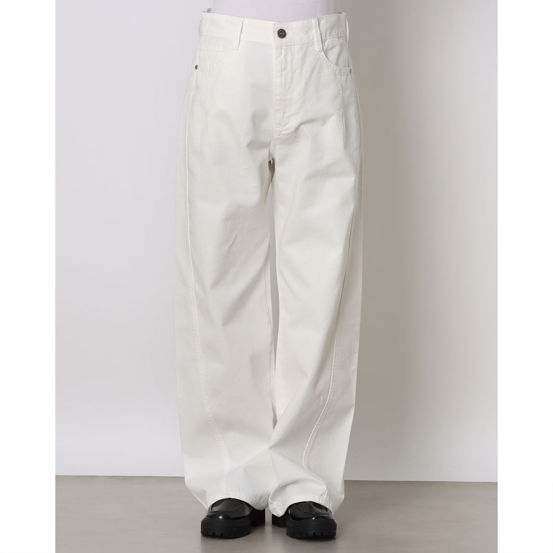 ルエブル LOEUVRE Straight-leg Coating Jeans （IVORY） IVORY