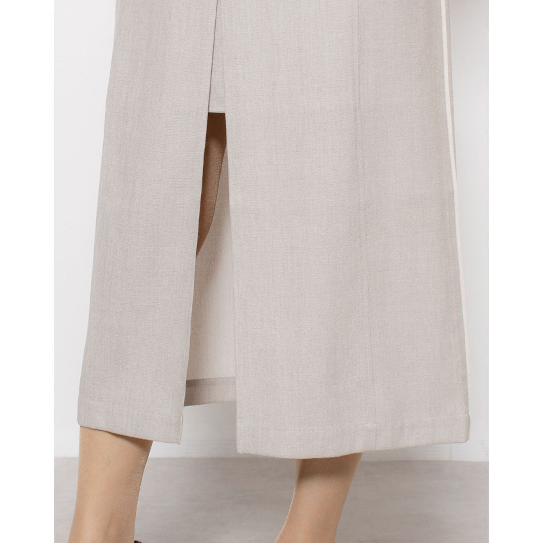ルエブル LOEUVRE Slit Midi Skirt