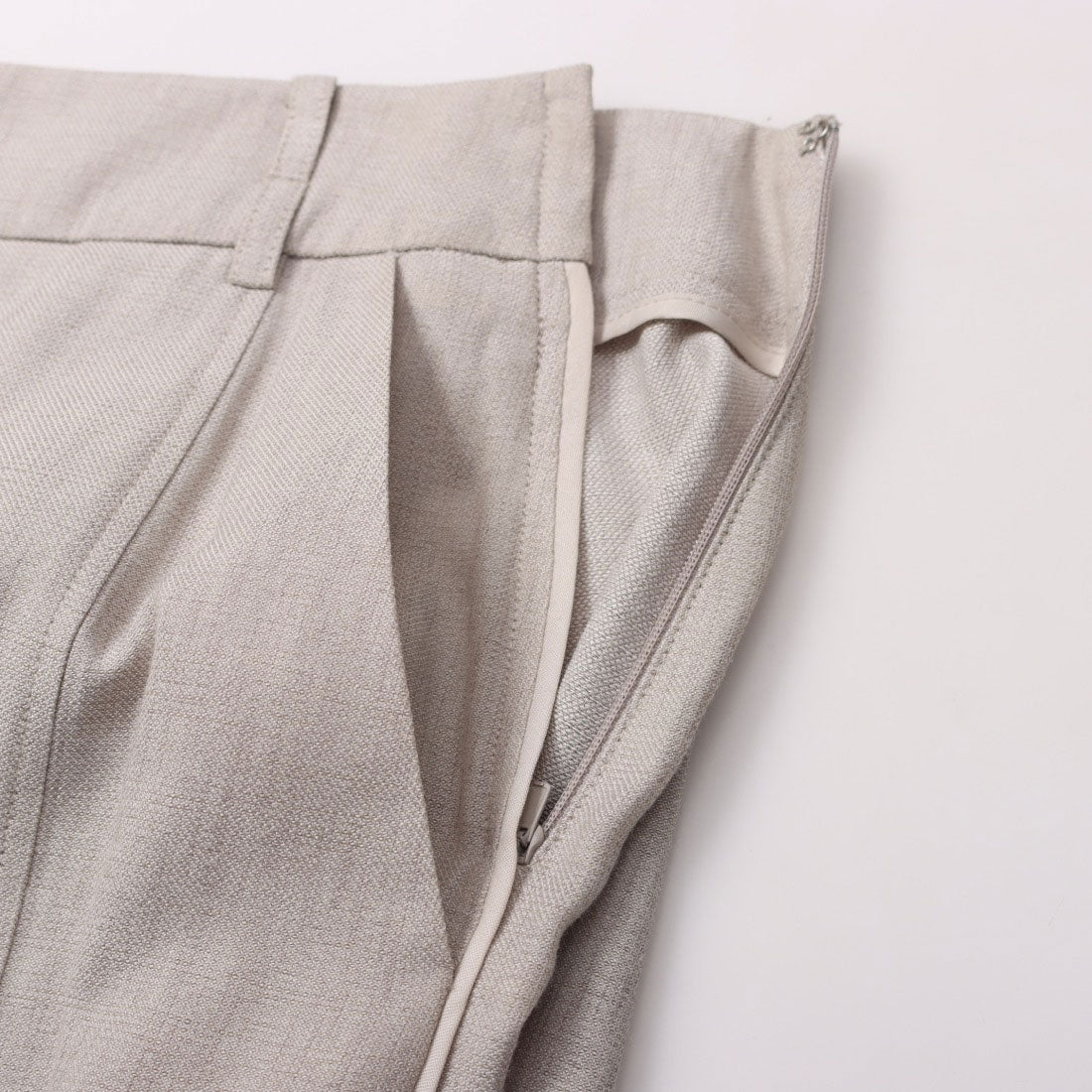 ルエブル LOEUVRE Slit Midi Skirt